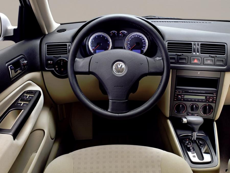  Volkswagen FAW Bora HS 1.6 2007 года  (CN) (фото 2 из 6)